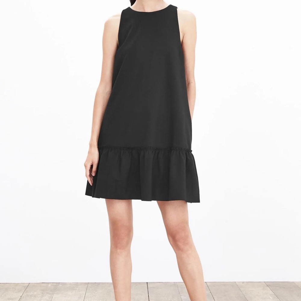 Banana republic black swing dress